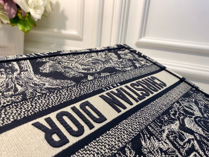 03b82a99e66ec86cf083a2b2833372f1_1759392540_2836.jpg 03b82a99e66ec86cf083a2b2833372f1_1759392540_2836.jpg