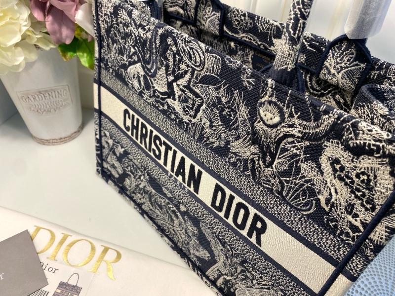 03b82a99e66ec86cf083a2b2833372f1_1759392542_6176.jpg 03b82a99e66ec86cf083a2b2833372f1_1759392542_6176.jpg