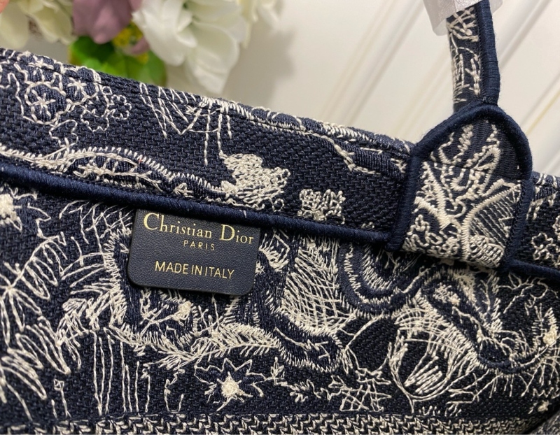 03b82a99e66ec86cf083a2b2833372f1_1759392545_7356.jpg 03b82a99e66ec86cf083a2b2833372f1_1759392545_7356.jpg