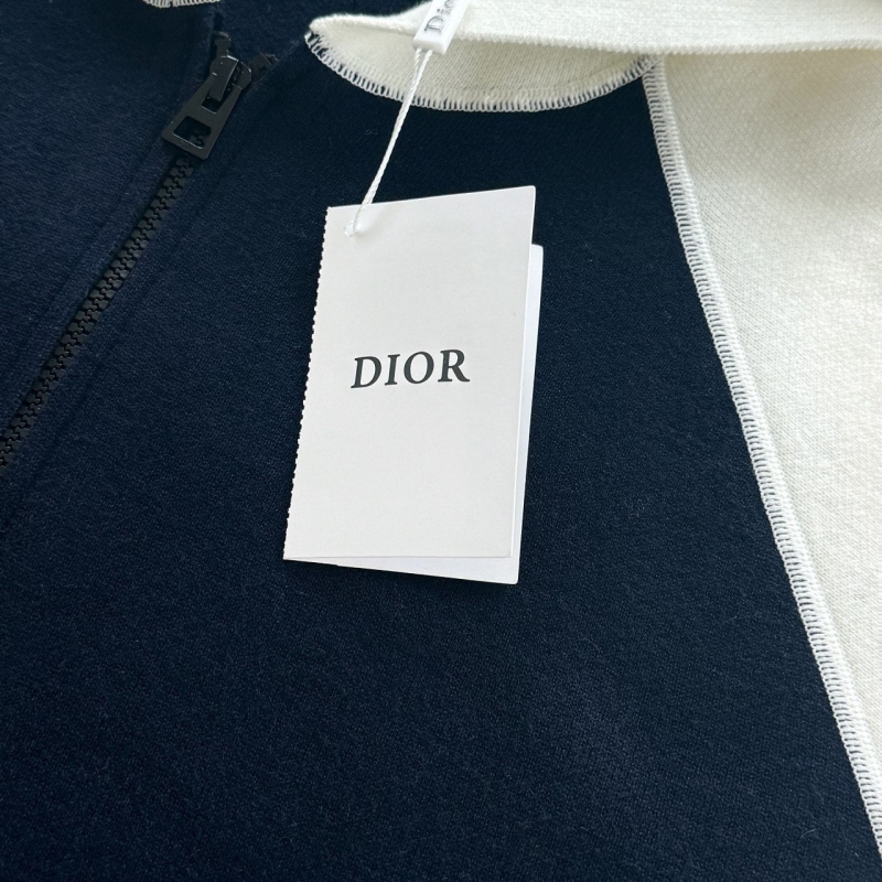 5e1625ac95ee902b11d9d6e7f9f4f7fb_1764918992_3633.jpg 5e1625ac95ee902b11d9d6e7f9f4f7fb_1764918992_3633.jpg