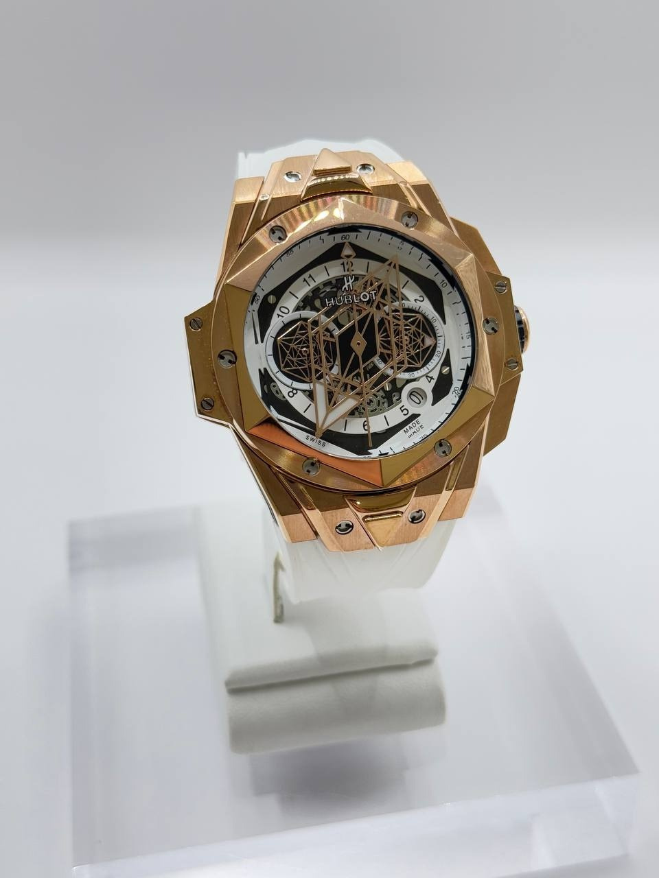 위블로(HUBLOT)샹블루 2세 킹골드 화이트 파베 (국내공장 AS가능)