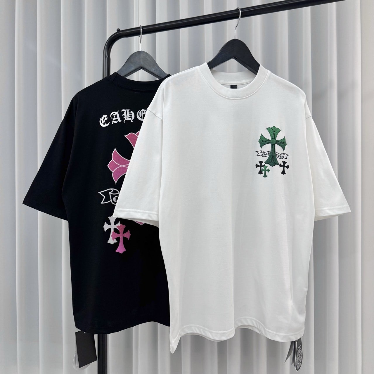크롬하츠 멀티 엠보 크로스 반팔 티셔츠 (2color)