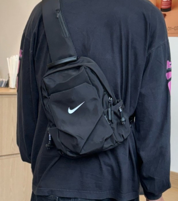 나이키 로고 8포켓 슬링백