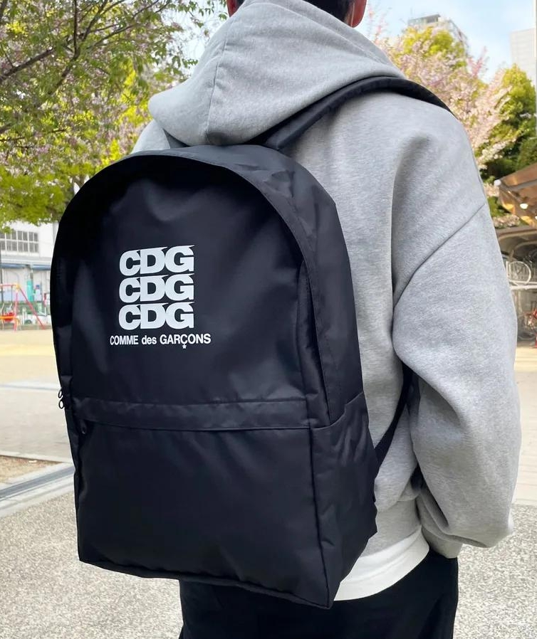 꼼데가르송 CDG 로고 백팩