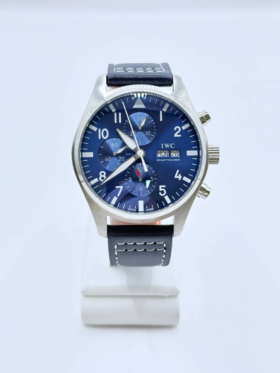IWC 샤프하우젠 파일럿 워치 크로노그래프 (국내공장 AS가능)