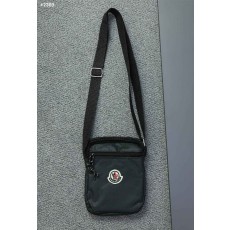 세일 - 몽클레어 패치 미니 크로스백