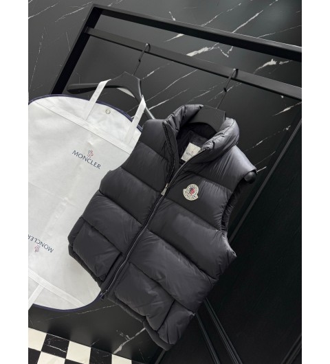 몽클레어 x 크리스토퍼 랙시 패딩조끼