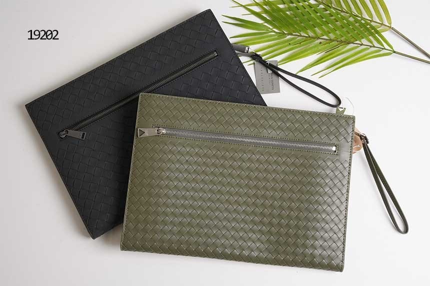 보테가베네타 인트레치아토 지퍼 클러치 - 2 Color