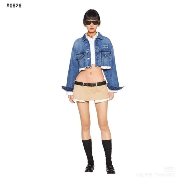 미우미우 여성 주얼리 로고 크롭 데님 자켓-레플리카 사이트 쇼핑몰