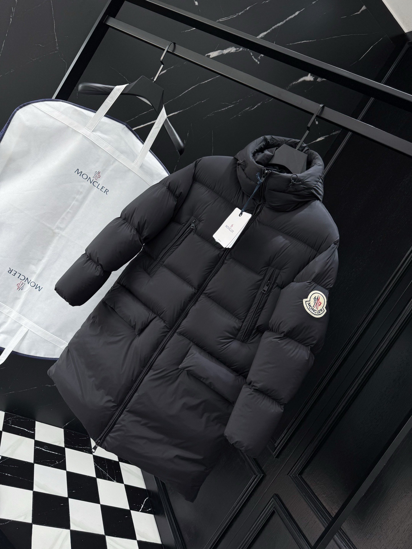몽클레르 보소나 롱 다운 패딩 자켓 블랙