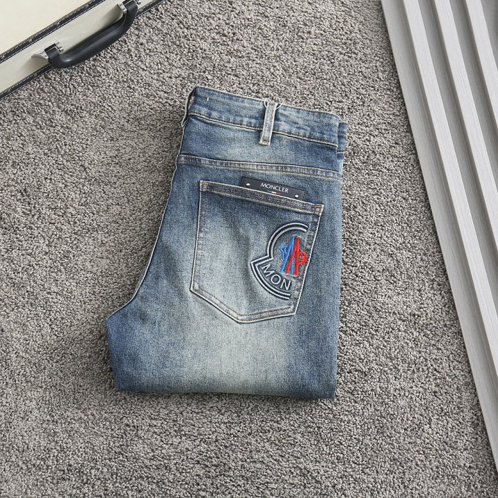 몽클레어 멀티 자수로고 스판 데님진