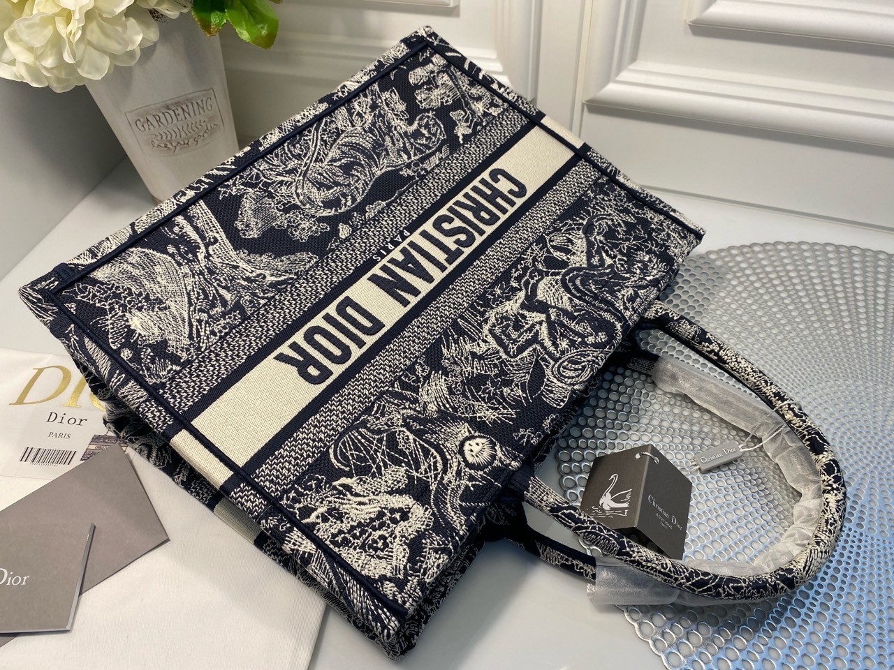 디올 정글 북토트 미디엄