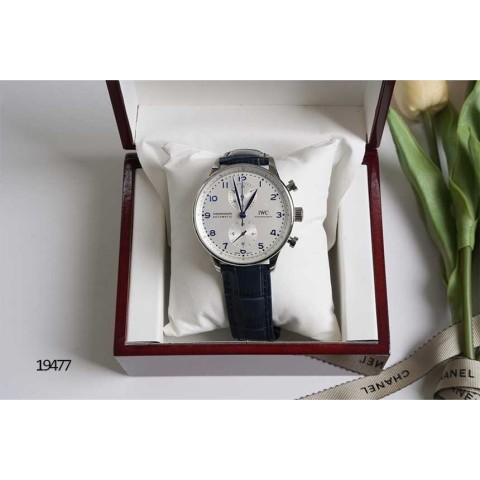 IWC 포르투기저 크로노그래프 레더 스트랩 워치