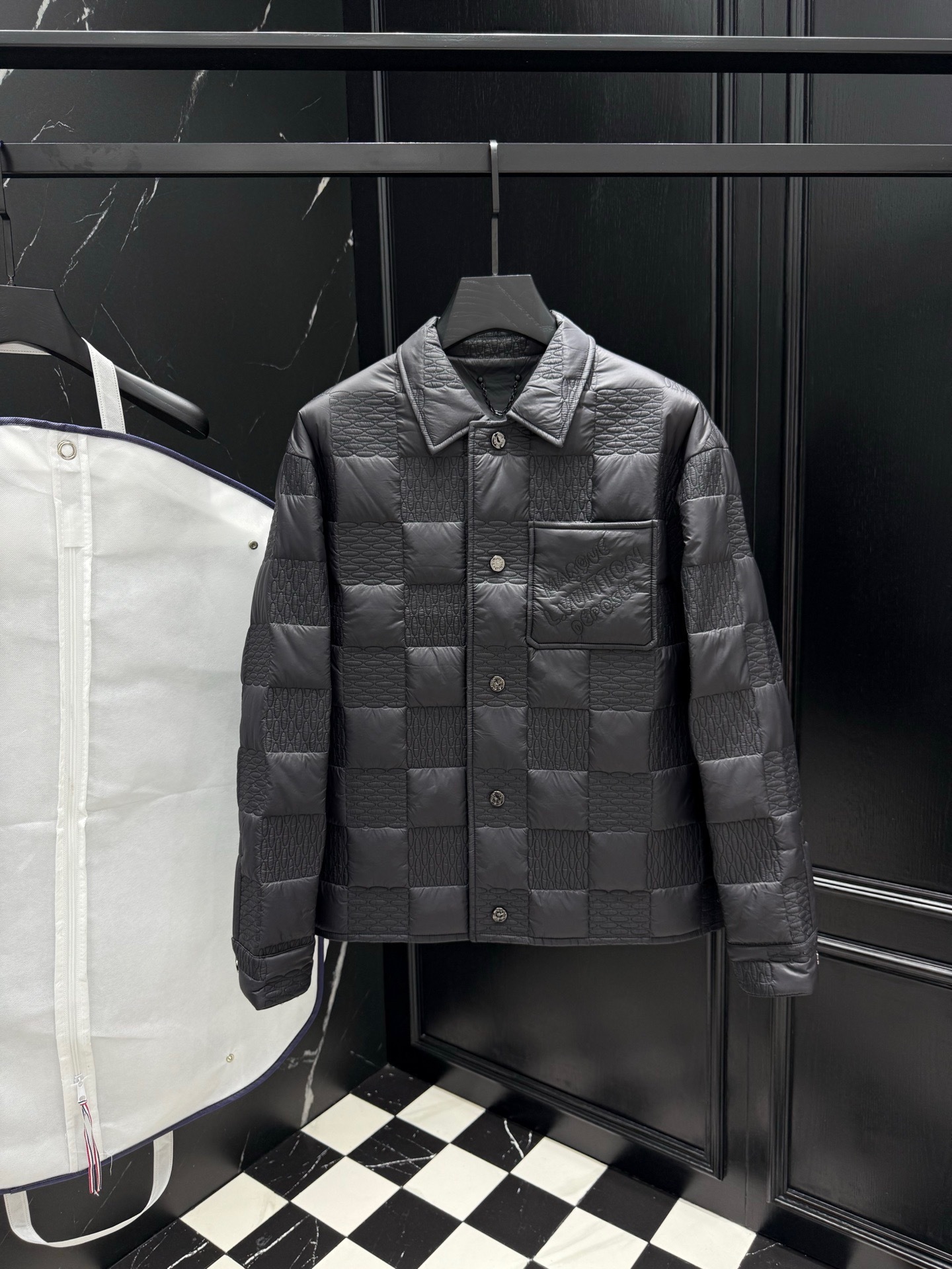 루이비통 다미에 퀄팅 패딩 셔츠 자켓