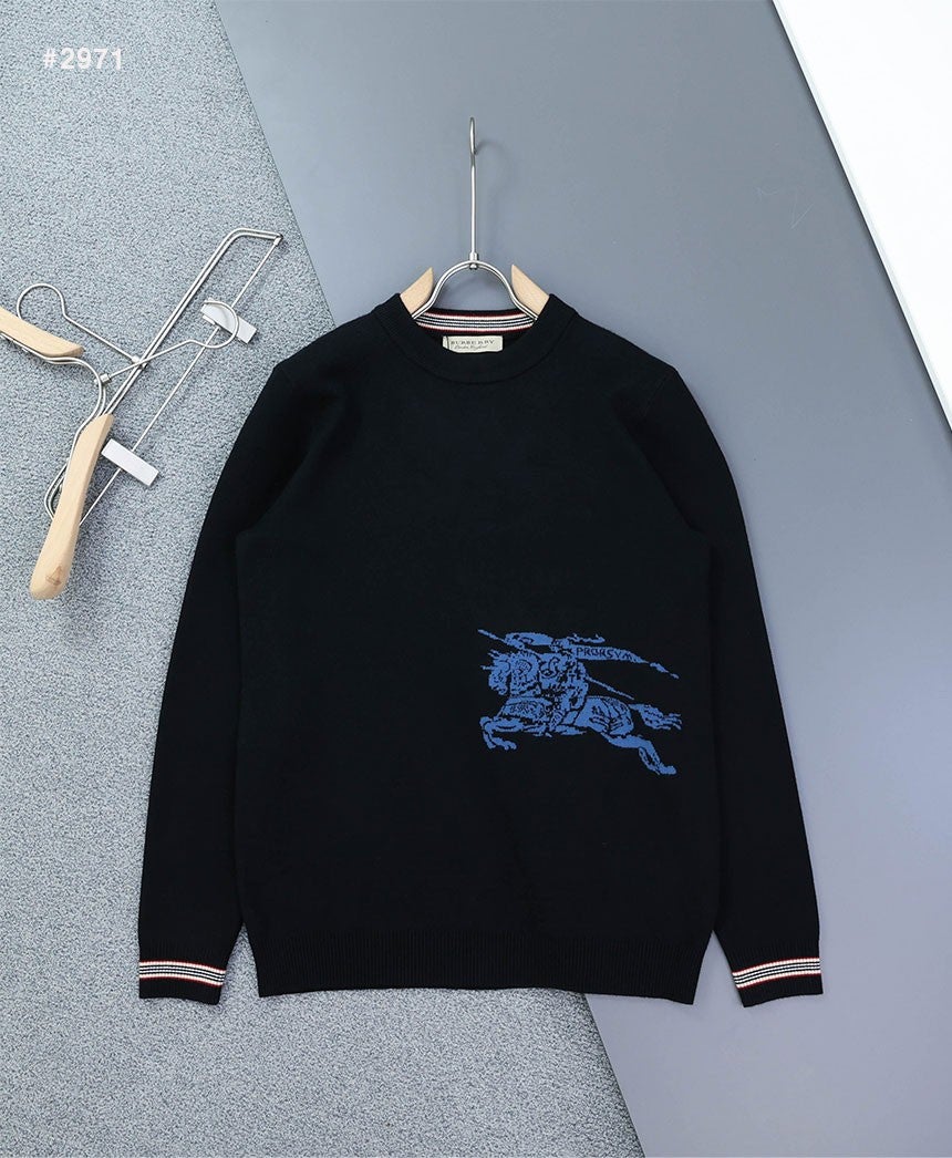 버버리 블루 기마자수 EKD 라운드 니트