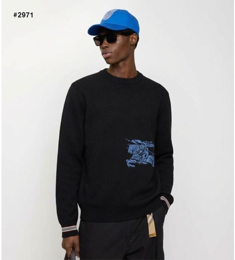 버버리 블루 기마자수 EKD 라운드 니트