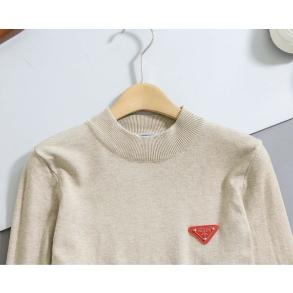프라다 삼각로고 하프넥 니트 스웨터 - 3 Color-레플리카 사이트 쇼핑몰