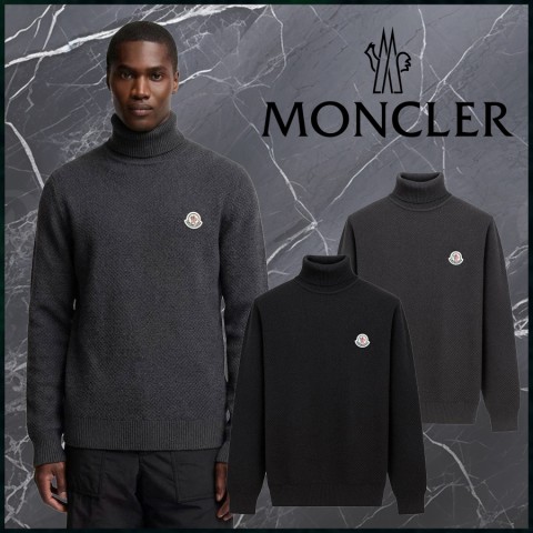 몽클레어 와펜 패치 와플 터틀넥 니트 풀오버 - 2 Color