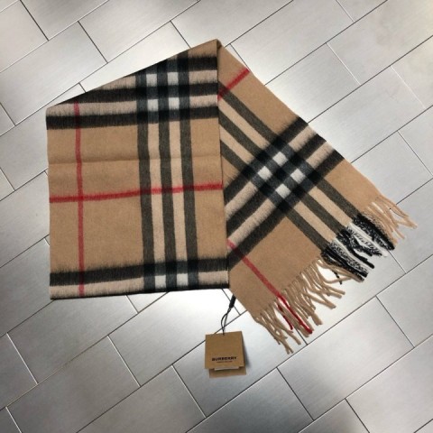 ﻿버버리 클래식 체크 캐시미어 머플러