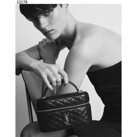 생로랑 가비 배니티 백