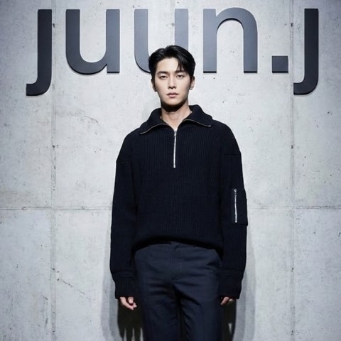 준지 티칼라 반집업 니트