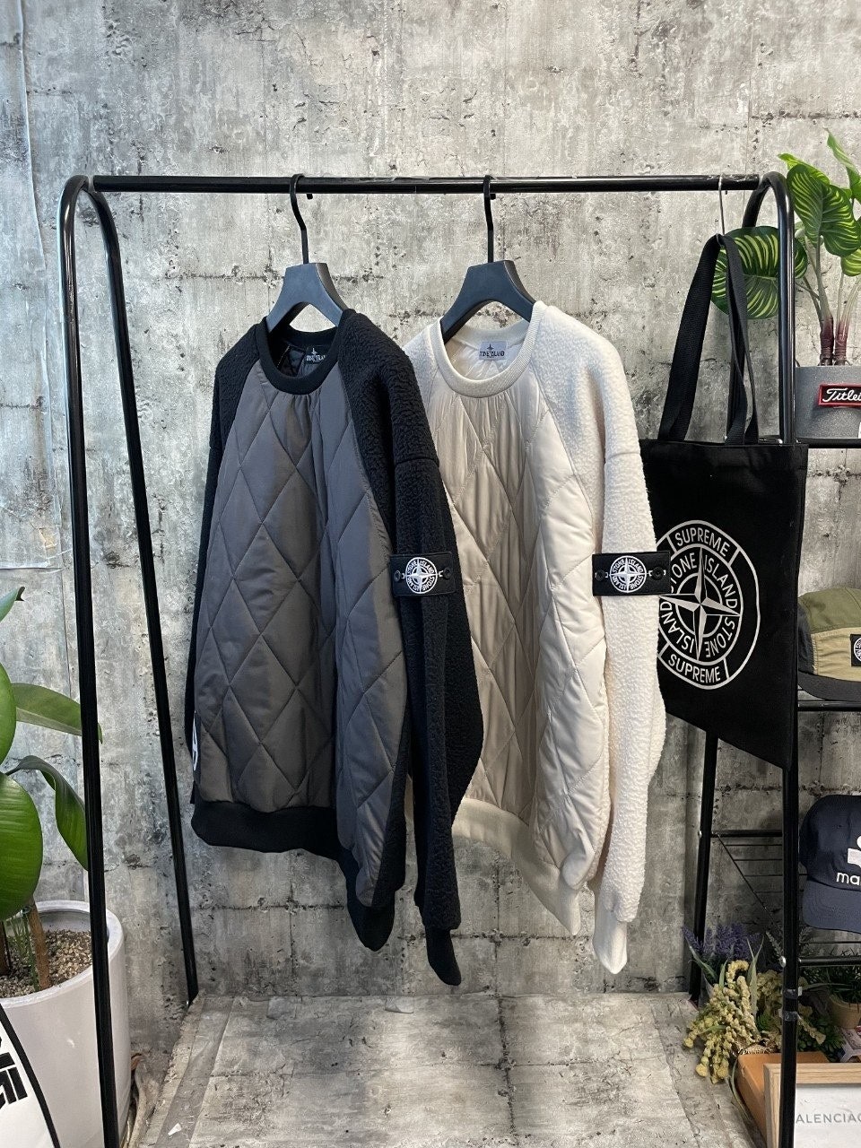 스톤아일랜드 후리스 맨투맨 (2color)