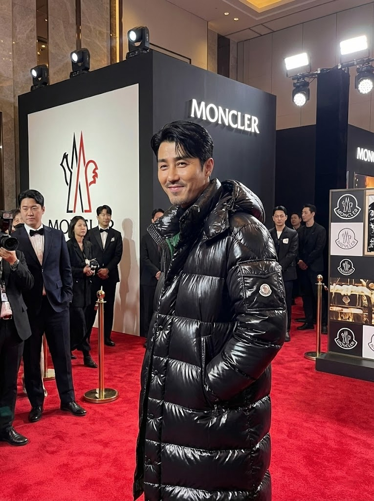 몽클레어 하노베리안 롱패딩 유광버전