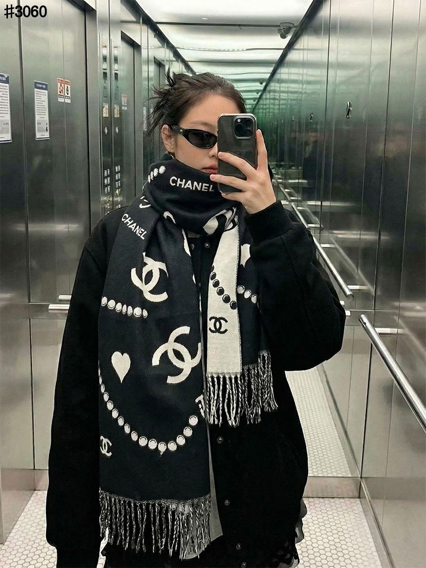 샤넬 COCO 아트워크 울 자카드 태슬 숄 머플러 - 2 Color