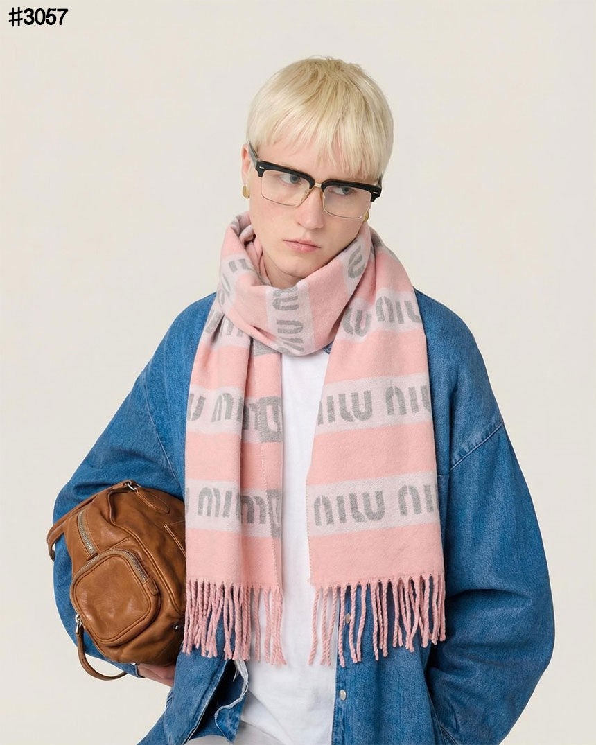 미우미우 로고 스트라이프 울 자카드 태슬 숄 머플러 - 2 Color