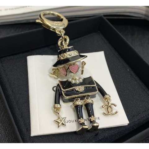 샤넬 코코 마드모아젤 에나멜 키링 -블랙-