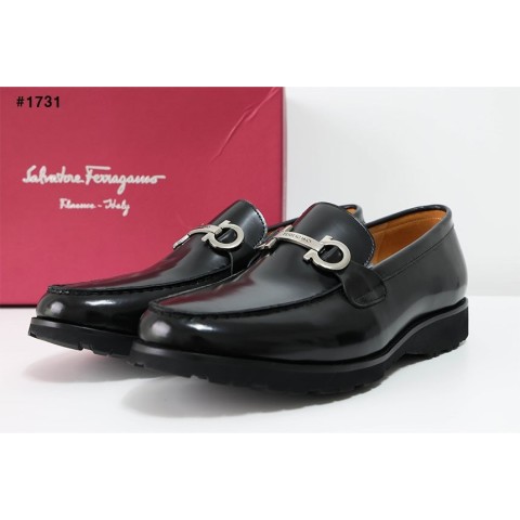 페레가모 간치니 베이직 로퍼