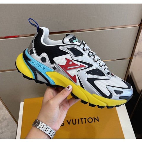 *기획특가* 루이비통 러너 태틱 스니커즈 (국내당일배송)