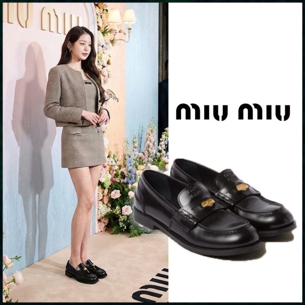 미우미우 여성 브러쉬드 가죽 페니 로퍼-레플리카 사이트 쇼핑몰