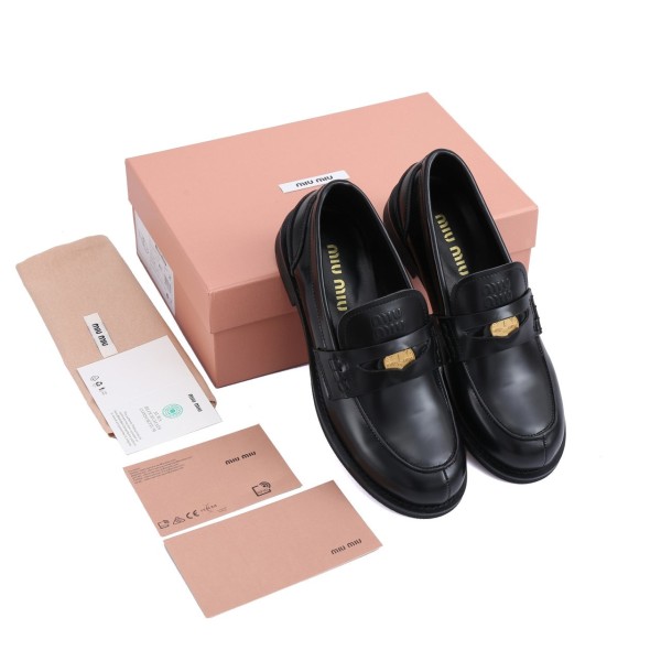 미우미우 여성 브러쉬드 가죽 페니 로퍼-레플리카 사이트 쇼핑몰