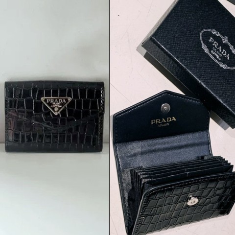 프라다 악어 아코디언 카드지갑