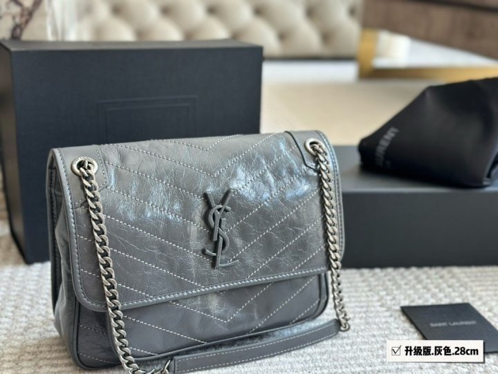 입생로랑 니키백 그레이 미듐