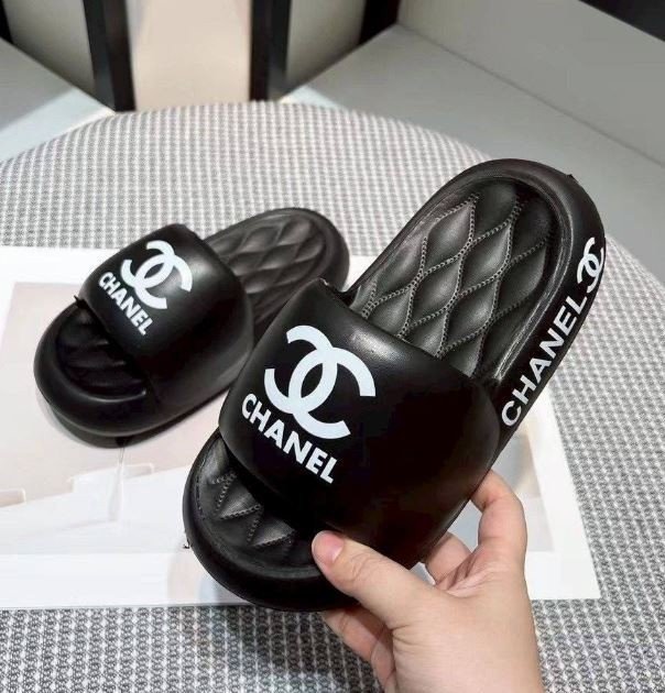 샤넬 실내외 슬리퍼