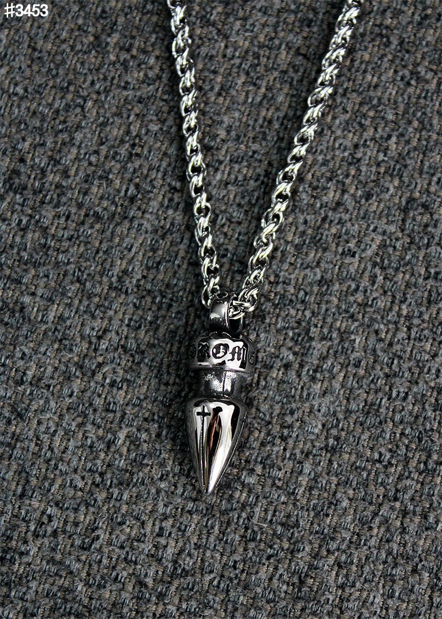 크롬하츠 L 스파이크 커널 참 펜던트 네크리스