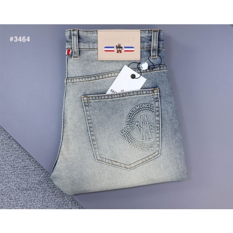 몽클레어 그레노블 엠보로고 워싱 데님 팬츠