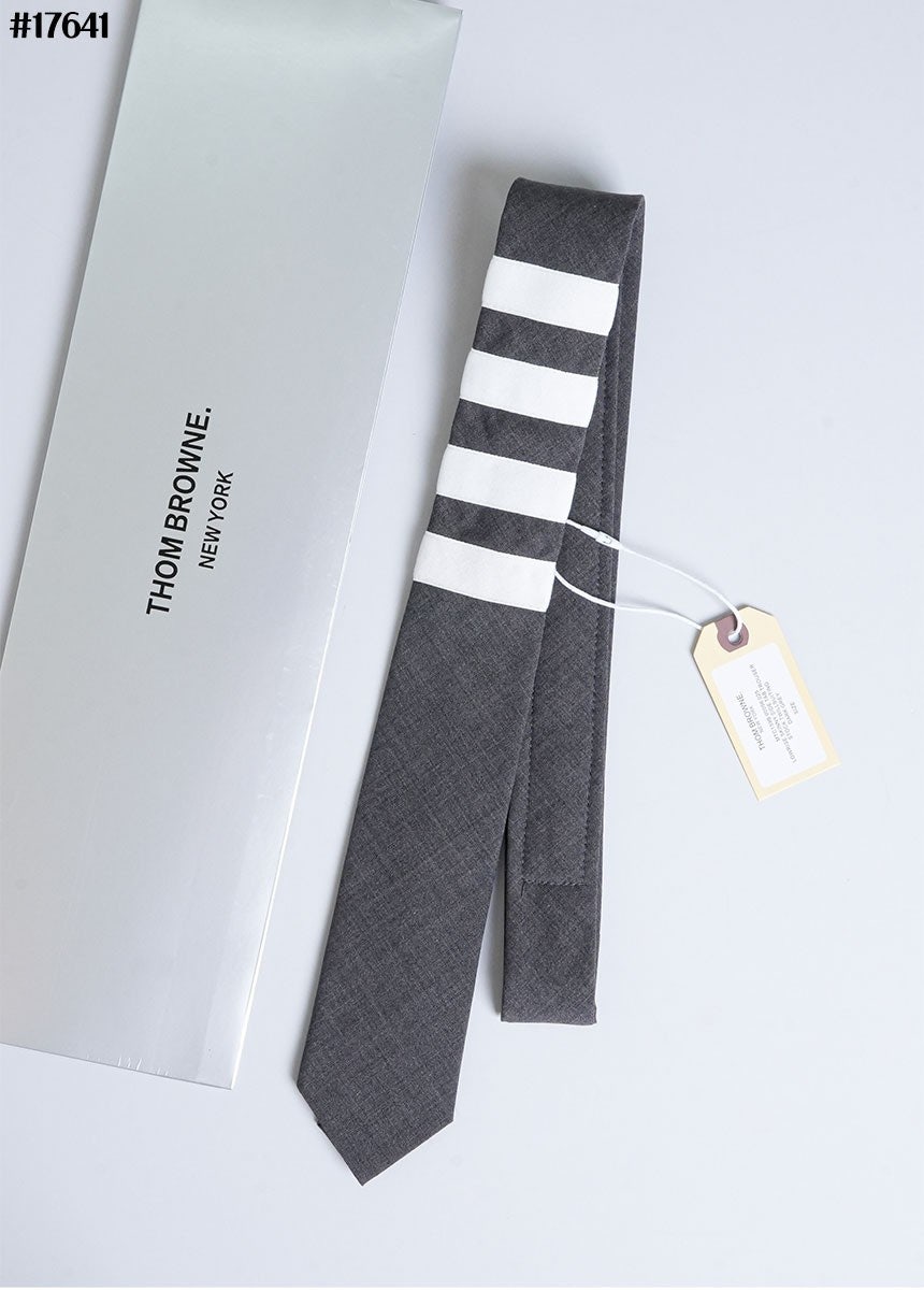 톰브라운 4바 플레인 위브 사선 넥타이