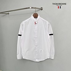 톰브라운 블랙 암밴드 셔츠